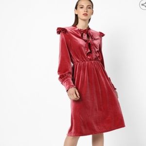 Oeuvre Stretchy Boho Velvet Dress with Tie-Up Neckline Sz S